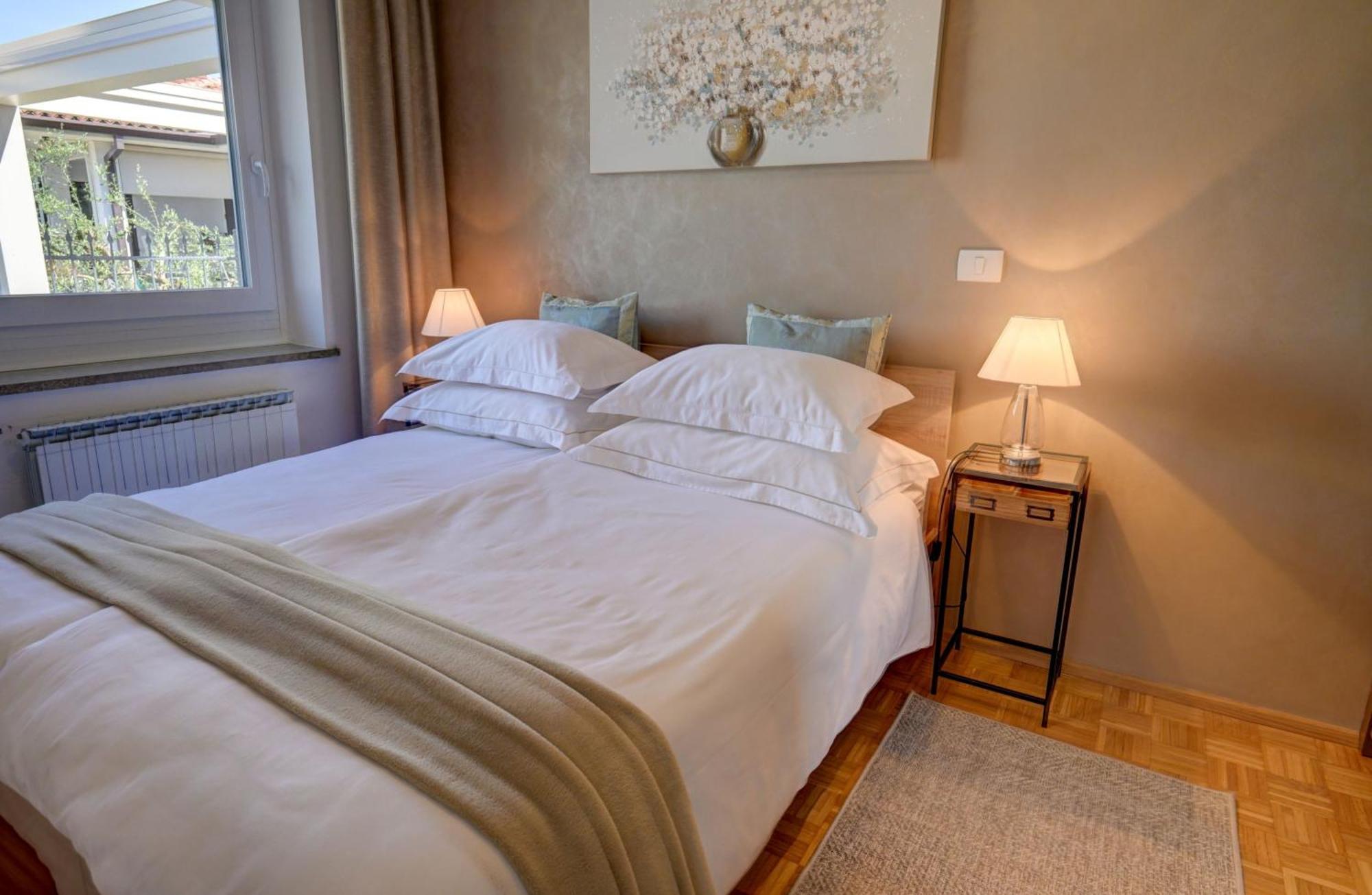 Apartma Bellavista Изола Екстериор снимка