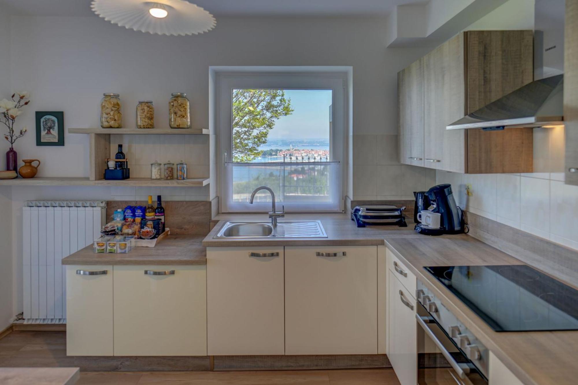 Apartma Bellavista Изола Екстериор снимка